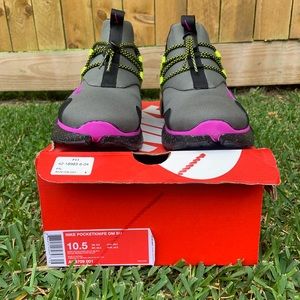 Nike Men's Pocketknife DM SU Running Shoe